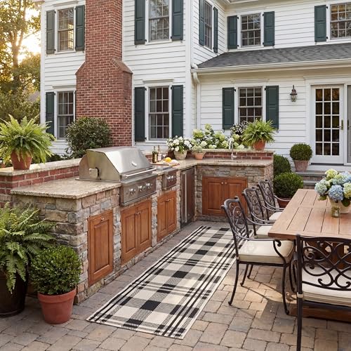 SAFAVIEH Courtyard Collection Runner Rug - 2'3" x 6'7", Black & Bone, Indoor/Outdoor, Plaid Pattern, Weather Resistant & Washable, Ideal for Entryway, Patio, Kitchen, Hallway, Mudroom (CY6201-216)