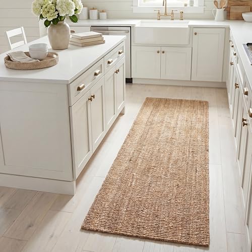 SAFAVIEH Natural Fiber Collection Runner Rug - 2'6" x 6', Natural & Grey, Handmade Jute, Farmhouse Style, Chunky Textured Thick Pile (NF447M)