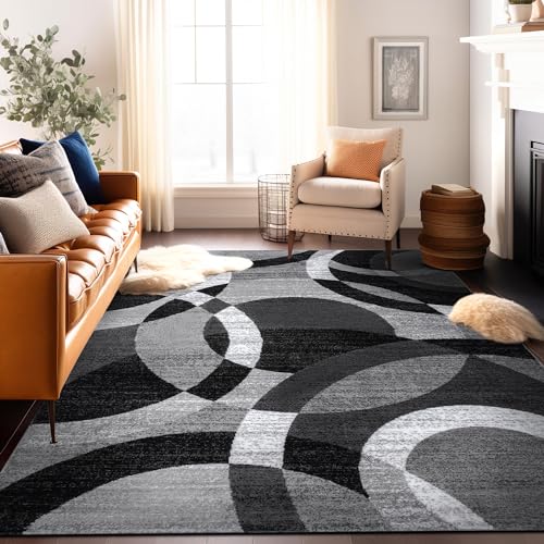 How to Remove Stains from Wool vs Synthetic Area Rugs (2026)