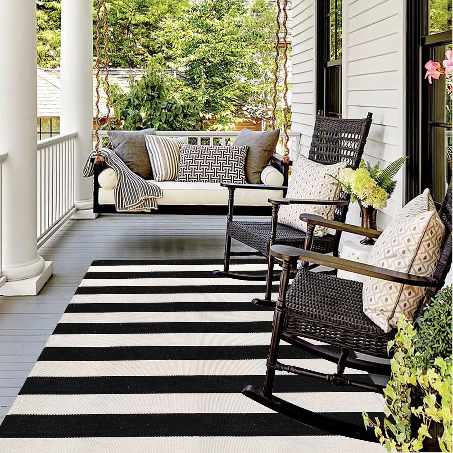 LEEVAN Black and White Outdoor Rug 4x6