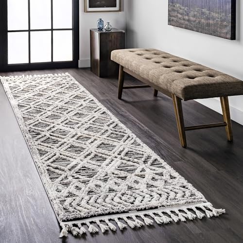 nuLOOM 2x8 Ansley Moroccan Tassel Runner