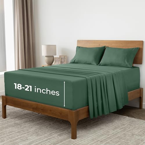 Mellanni Extra Deep California King Sheets - 4 PC Iconic Collection Bedding - Luxury, Ultra Soft, Cooling Bed Sheets - Wrinkle, Fade, Stain Resistant (Cal King, Emerald Green)