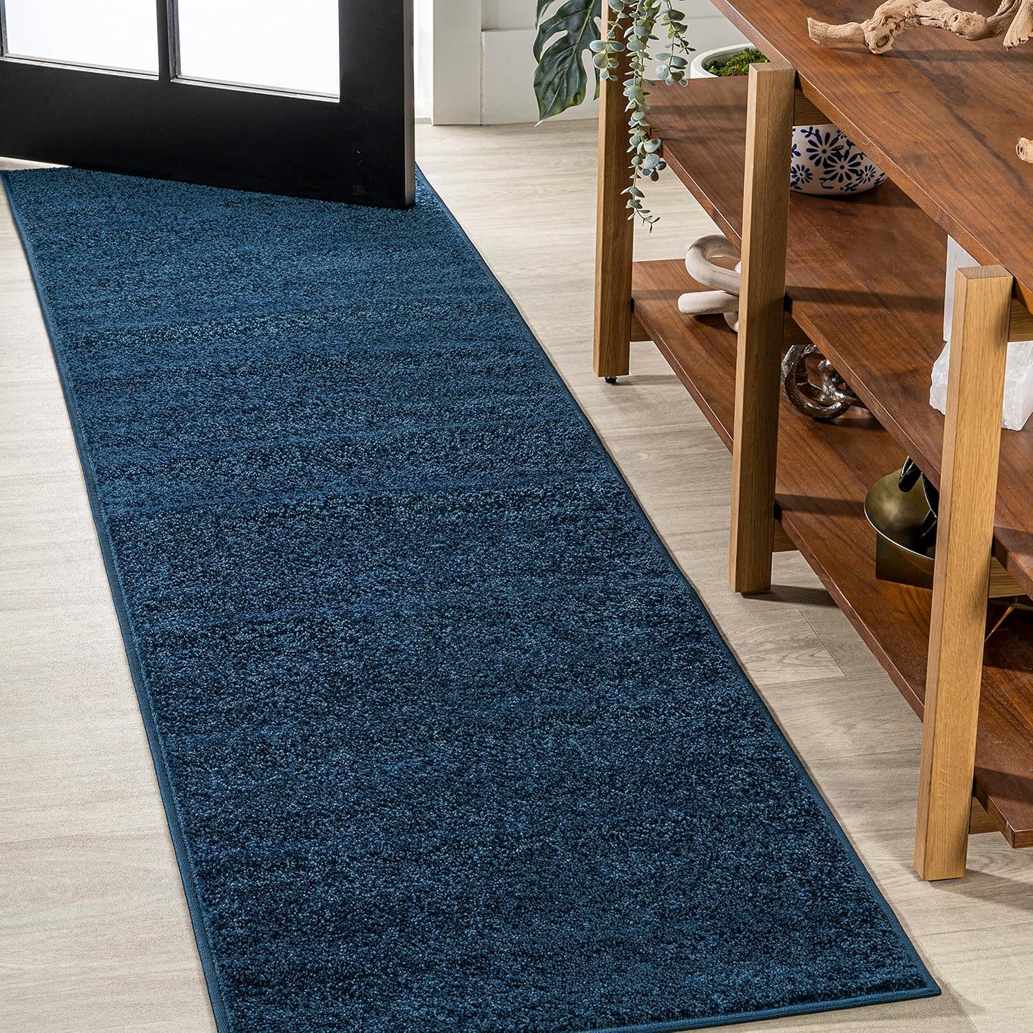 JONATHAN Y Haze Solid Low-Pile Navy Runner 2x8