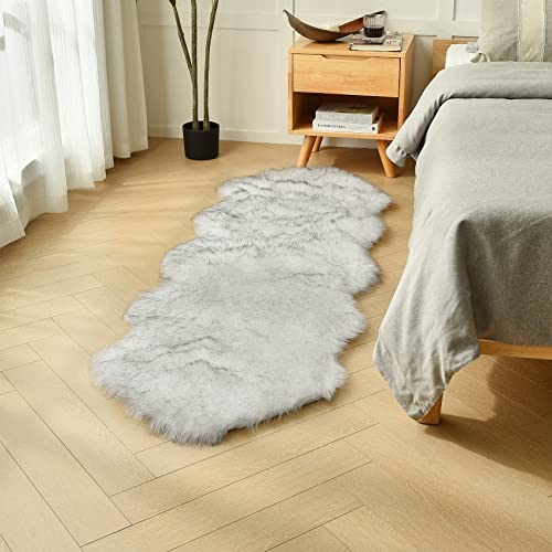 duduta White Black Faux Sheepskin