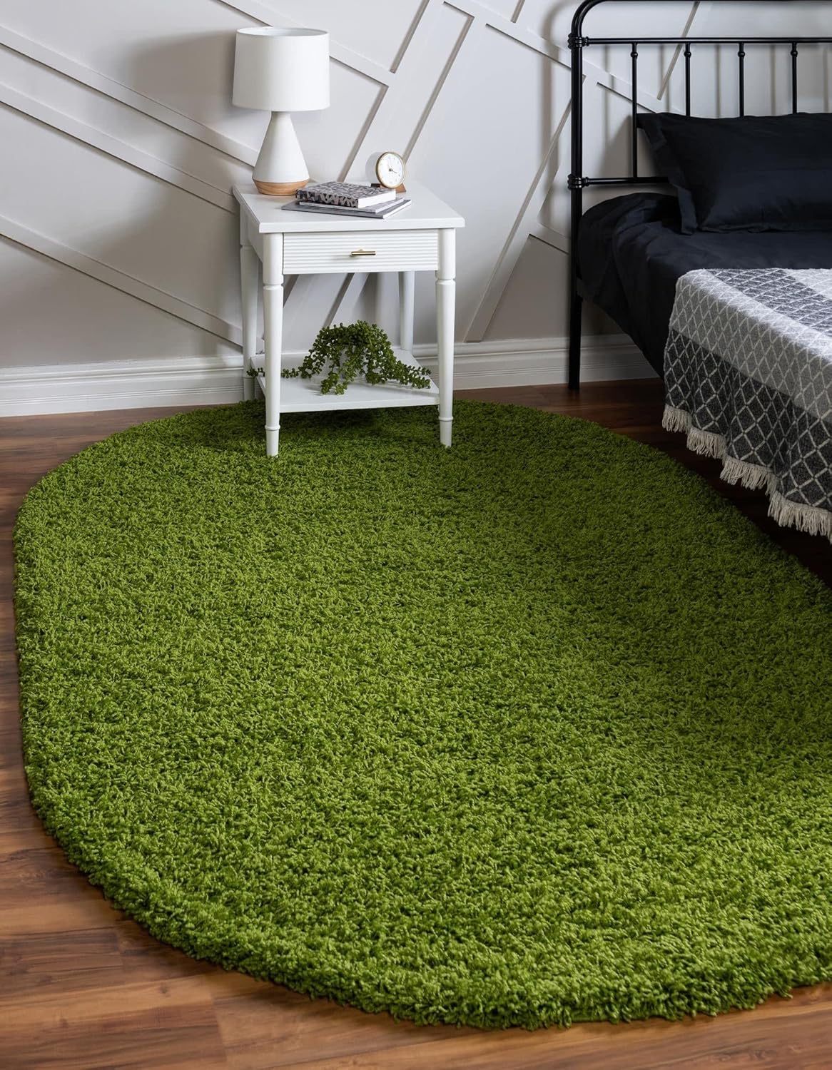 Rugs.com - Uber Cozy Solid Shag Collection Rug  5' x 8' Oval Grass Green Shag Rug Perfect for Living Rooms, Large Dining Rooms, Open Floorplans