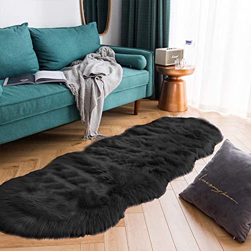 Latepis Black Faux Sheepskin Runner