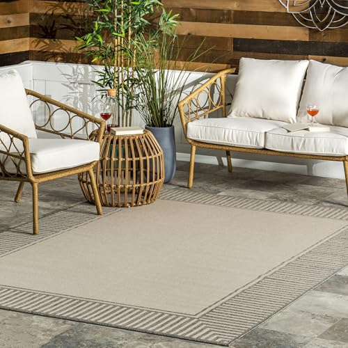 nuLOOM 5' x 8' Outdoor Area Rug, Casual Design With Striped Border, Stain Resistant, Highly Durable, For Patio, Balcony, Bedroom, Living Room, Dining Room, Bathroom, Light Grey