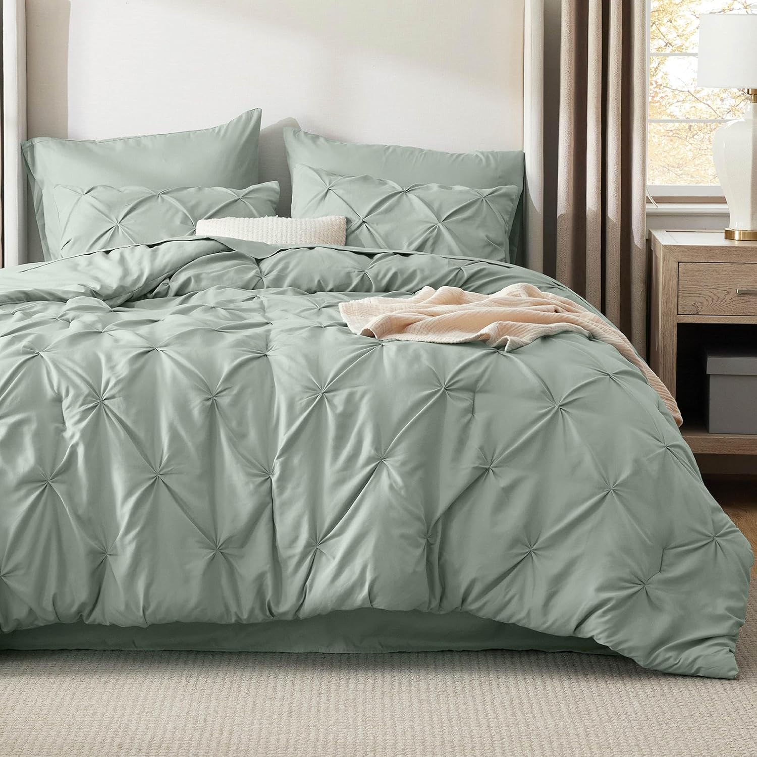 Bedsure Full Size Pintuck Set - Sage Green