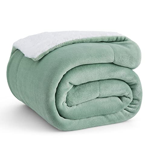 Bedsure Sherpa Fleece Throw (Sage Green)