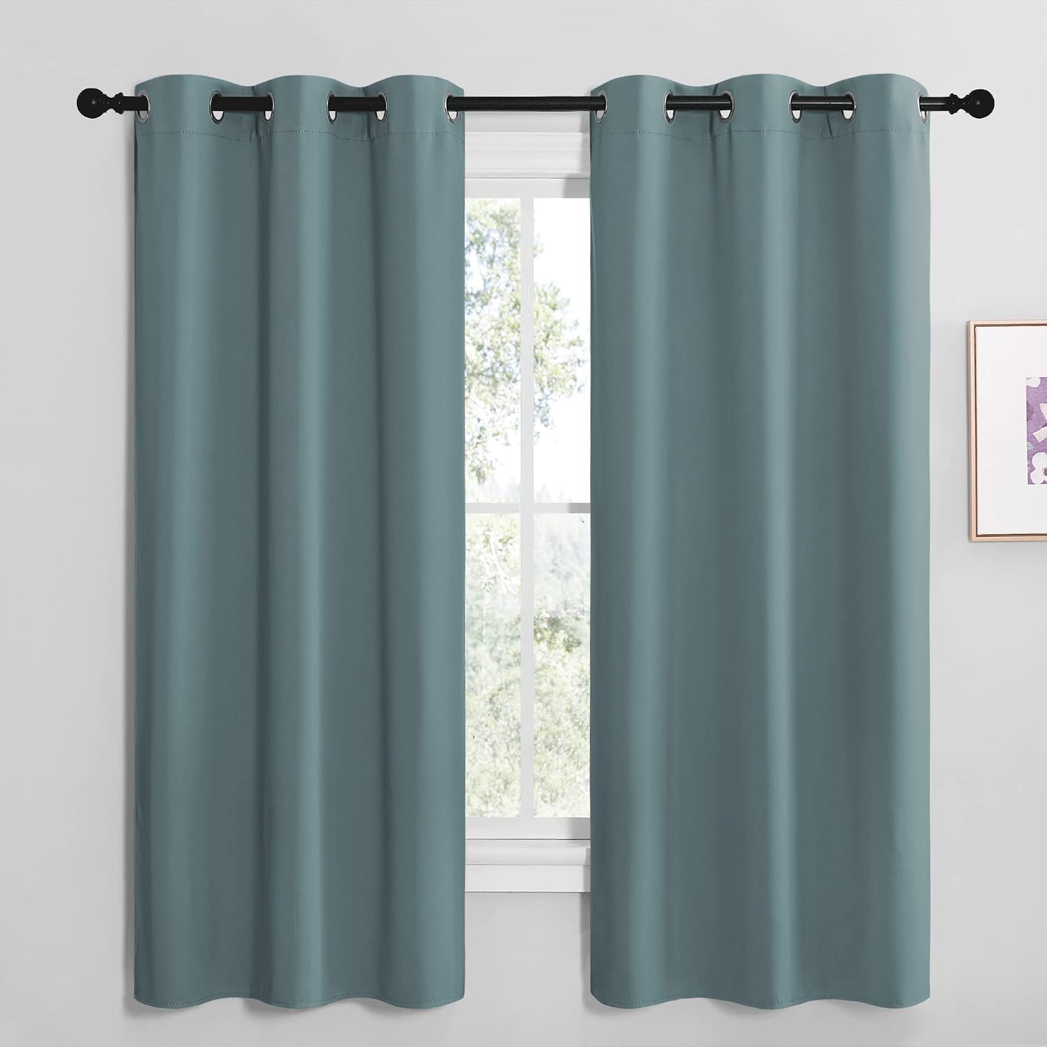 NICETOWN Modern Blackout Curtains (42x68)