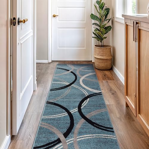 How to Choose a Runner Rug When You Have Pets That Shed (2026)