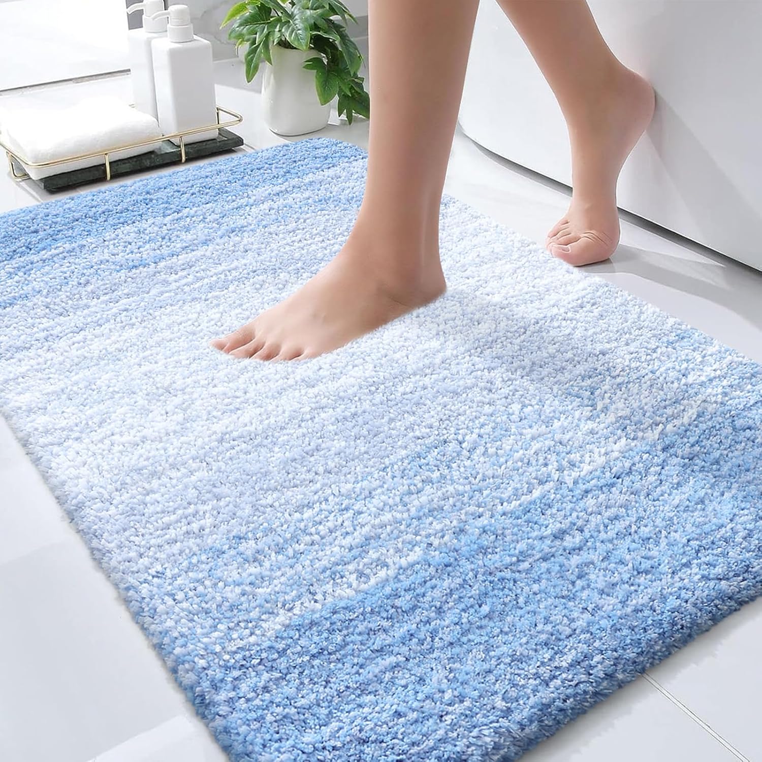 How to Choose a Rug for Pets: Prevent Scratching & Shedding (2026)