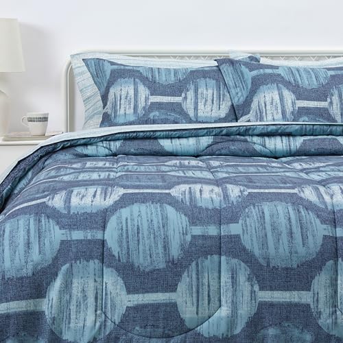 Amazon Basics Lightweight Microfiber Comforter Set (Navy Geometrics) Full/Queen