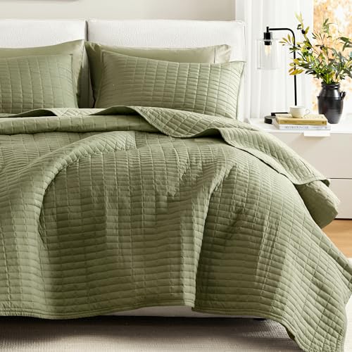 Comfort Spaces King Quilt Set Modern Reversible Plaid Coverlet King Bedding Set Cozy Quilted Winter Layer, All Season Lightweight Soft King Size Quilt, Kienna, Cal King Olive Green 3 Piece